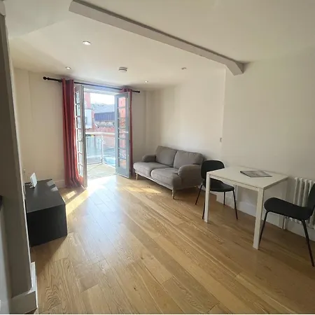 Harbourside Haven - One Bed With Balcony شقة *