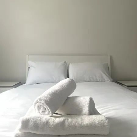 Harbourside Haven - One Bed With Balcony