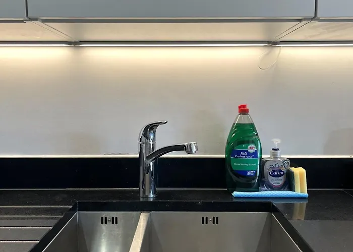 Harbourside Haven - One Bed With Balcony Appartement *