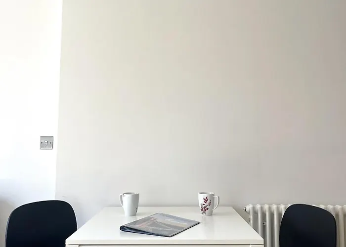 Harbourside Haven - One Bed With Balcony Appartement *