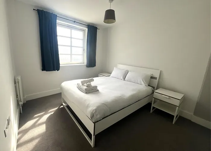 Harbourside Haven - One Bed With Balcony Appartement *