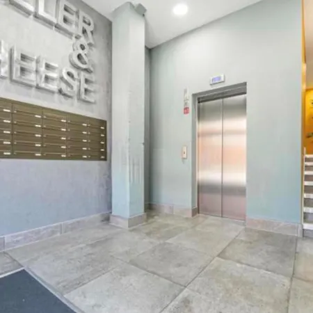 Apartamento Harbourside Haven - One Bed With Balcony Bristol