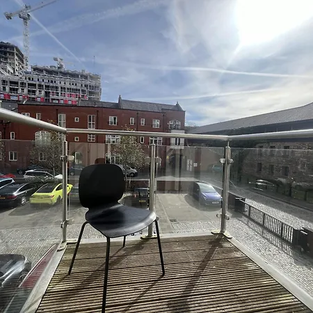 Harbourside Haven - One Bed With Balcony